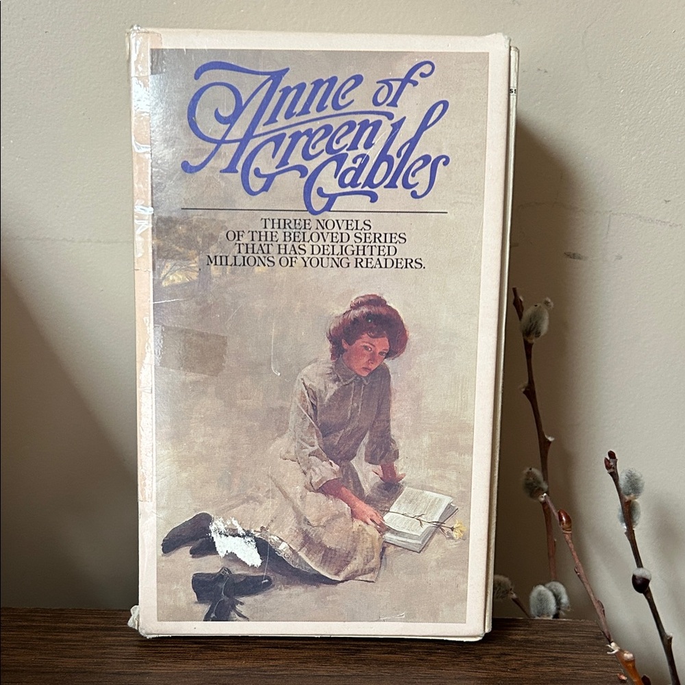 Anne of Green Gables Three Novels Boxed Set- Vintage Set- Great condition